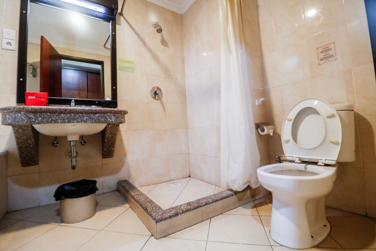 Reddoorz Premium @ Bukit Damai Indah Hotel Balikpapan  Exterior foto
