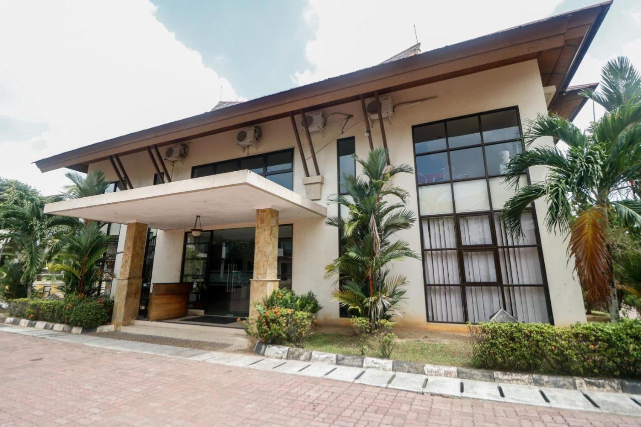 Reddoorz Premium @ Bukit Damai Indah Hotel Balikpapan  Exterior foto